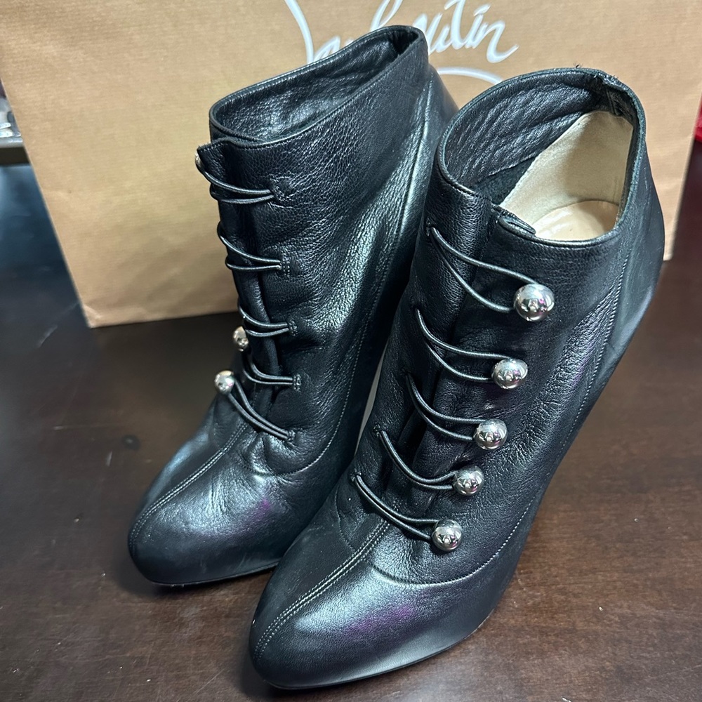 Christian Louboutin Fifre Leather Ankle Boots